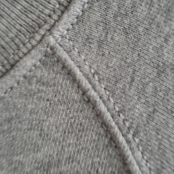 March Jacobs sweater - Picture 9 of 12